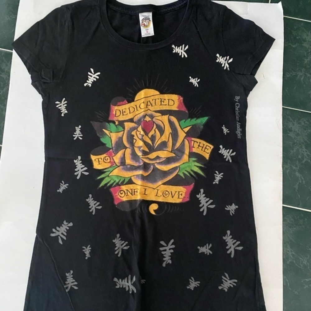 ED HARDY VINTAGE BLACK T SHIRT SIZE SMALL